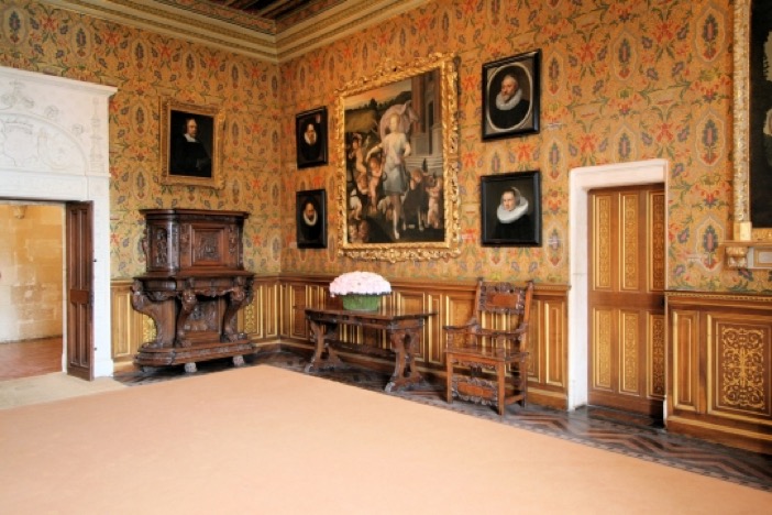 chenonceau-chateau-room-of-francois-i-jun08