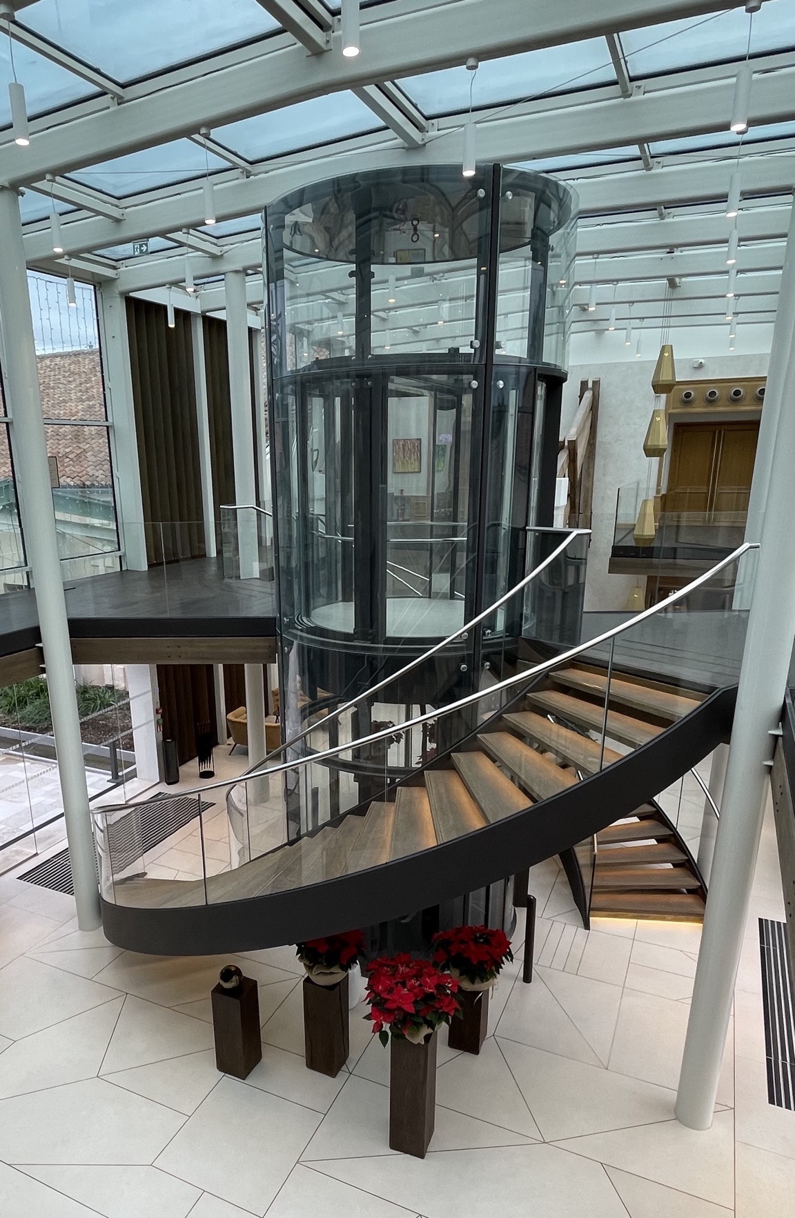 Chais Monnet Lift and Stairs