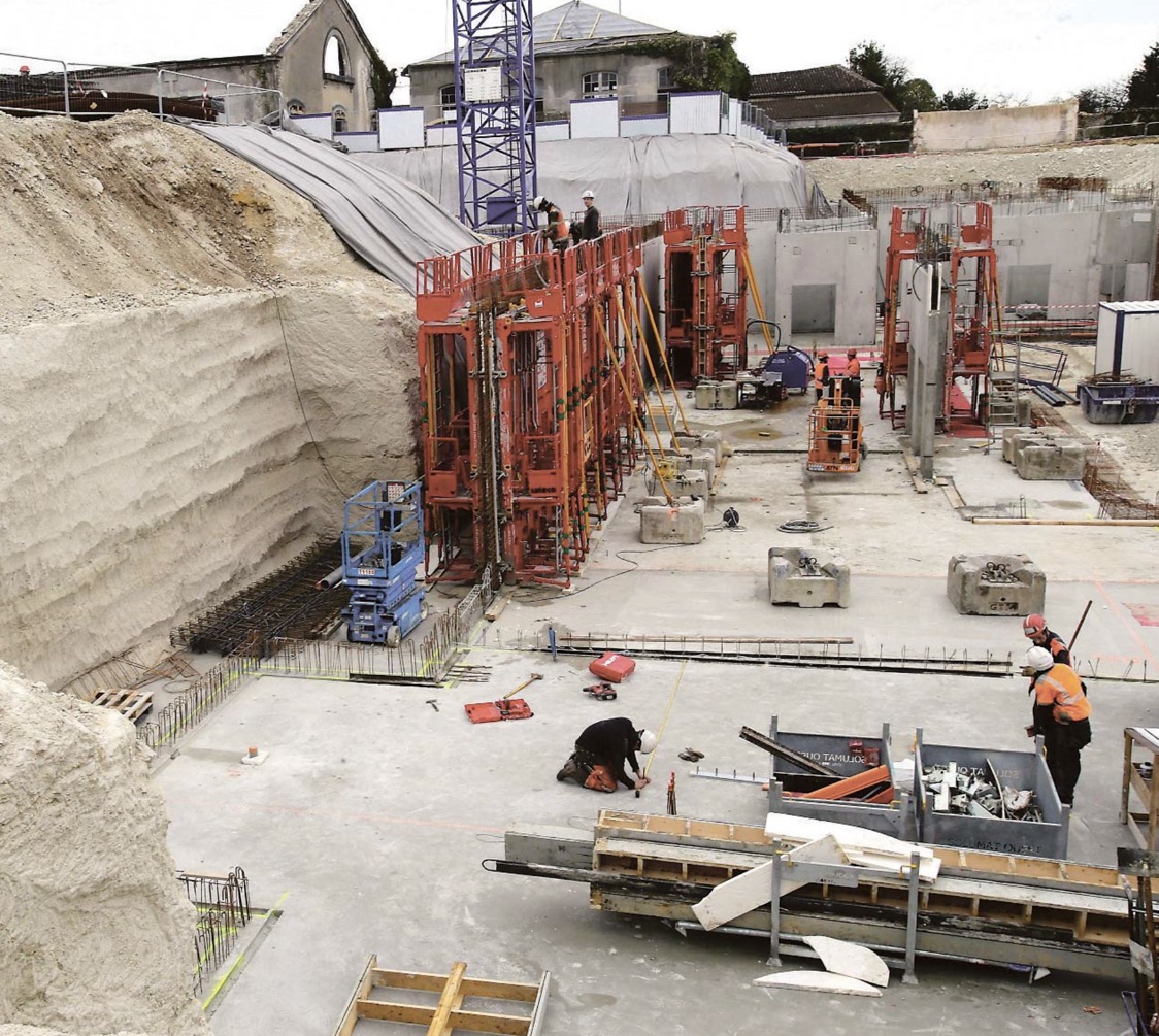 Chais Monnet Remving Limestone