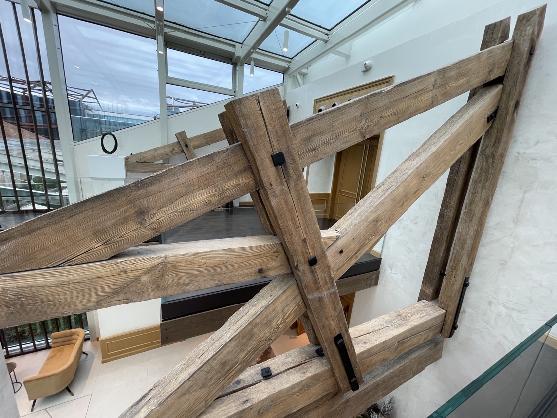 Chais Monnet Roof Frames