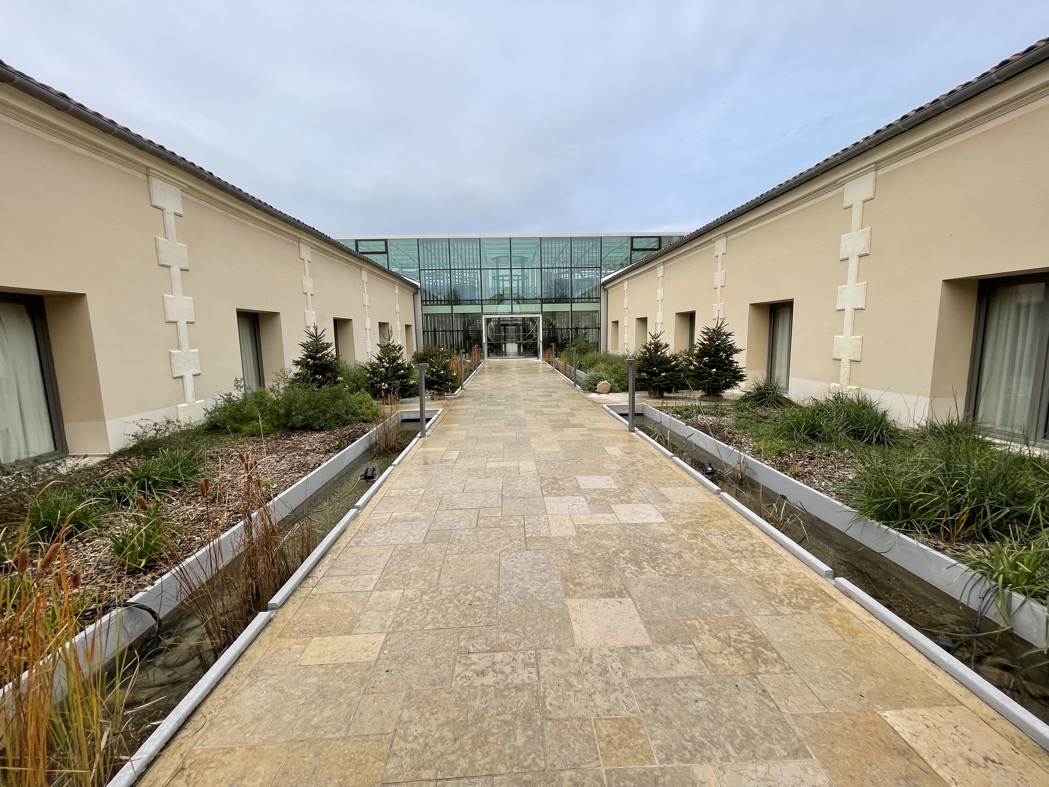 Chais Monnet Walk to the Reception