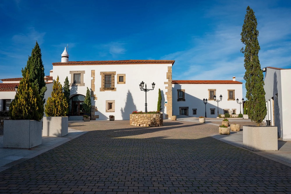 Hospes Main Entrance