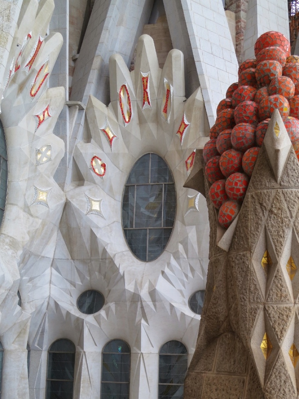 Gloria and Fruit-Topped Tower